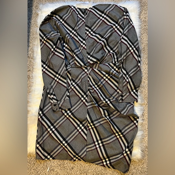 NWT Emmalee Plaid V-Neck Dress - Picture 5 of 5